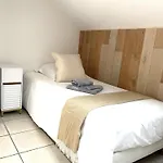 Puravida Lodge *